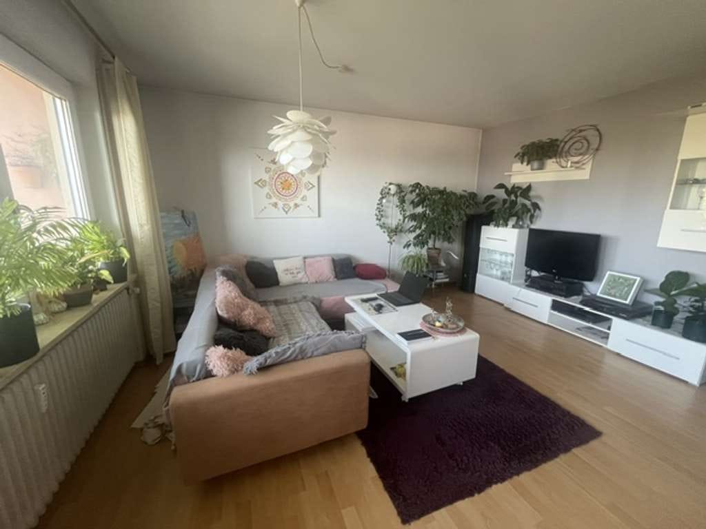 Immobilie in Immenstaad am Bodensee - Gut geschnittene 3-Zimmer Wohnung mit Fernsicht Richtung See und Garage - Bild 3