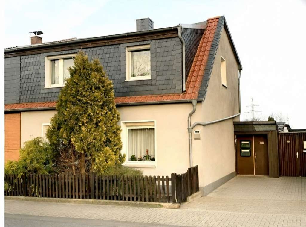Immobilie in Wolfenbüttel - Ein-/Zweifamilienhaus mit vielen Nutzungsmöglichkeiten - Bild 0