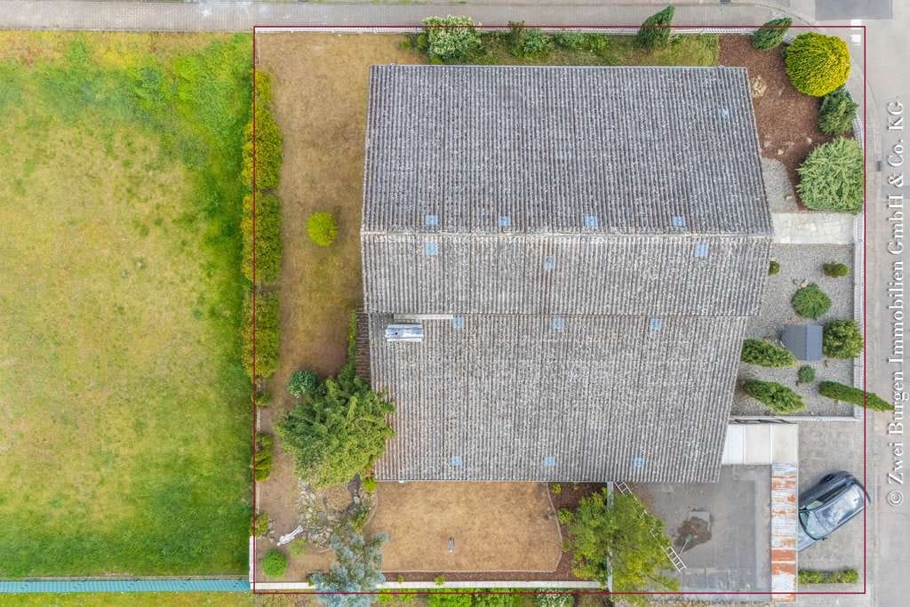 Immobilie in Lorsch - Einzigartiges Einfamilienhaus mit flexibler ELW in ruhiger, exklusiver Wohnlage von Lorsch - Bild 2