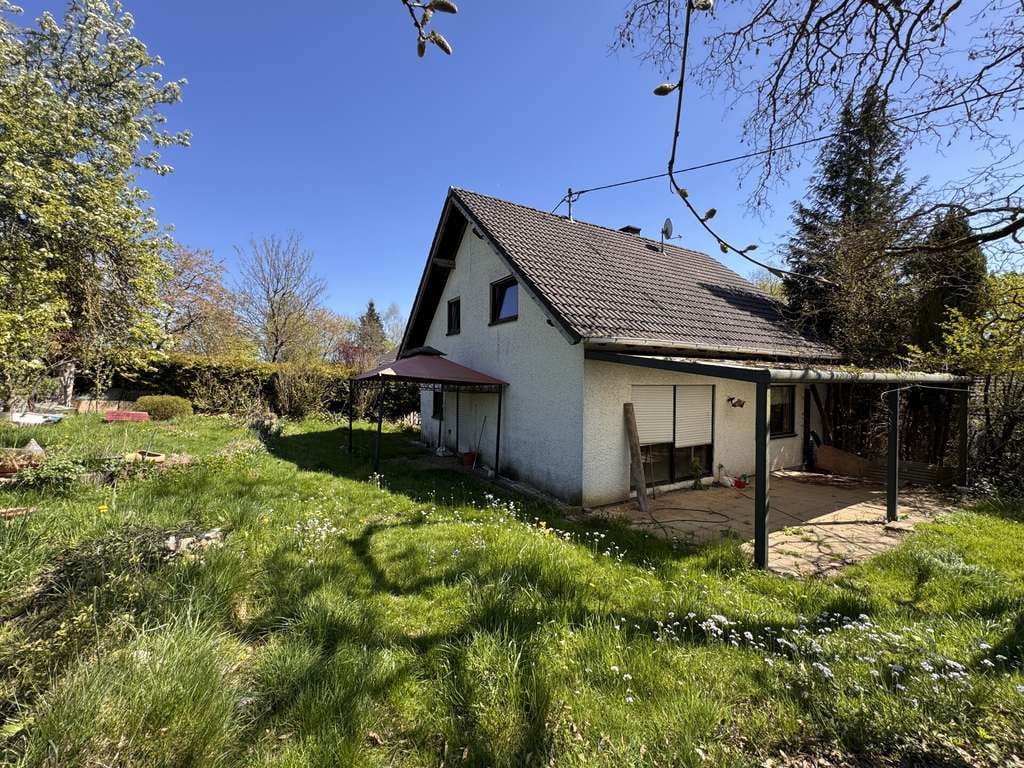Immobilie in Mehren - Charmantes Einfamilienhaus mit großem Grundstück und viel Potenzial in ruhiger Lage - Bild 0