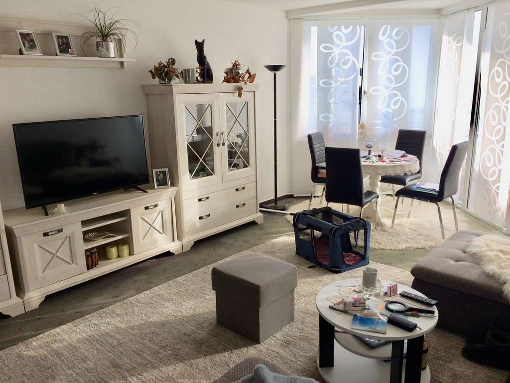 Immobilie in Liederbach - Starke 2-Zimmer-ETW samt Einbauten in Küche u. Bad + Balkon + Loggia + Tiefgaragen-Stellplatz  - Bild 1