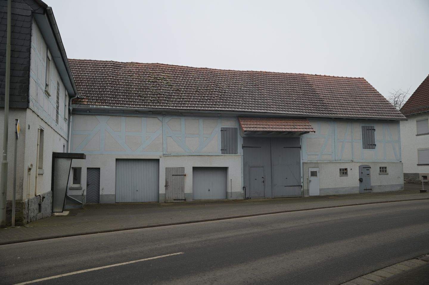 Immobilie in Mücke - Charmantes Bauernhaus mit Scheune und großen Ausbaupotenzial-Ihr Traum vom Landleben - Bild 1