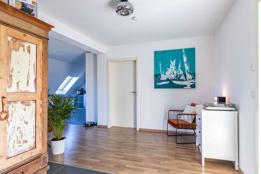 Immobilie in Kahl am Main - Kahl am Main: Schöne, vermietete 2-Zimmer-Dachgeschoss-Wohnung mit Dachterrasse in Ortsrandlage - Bild 4