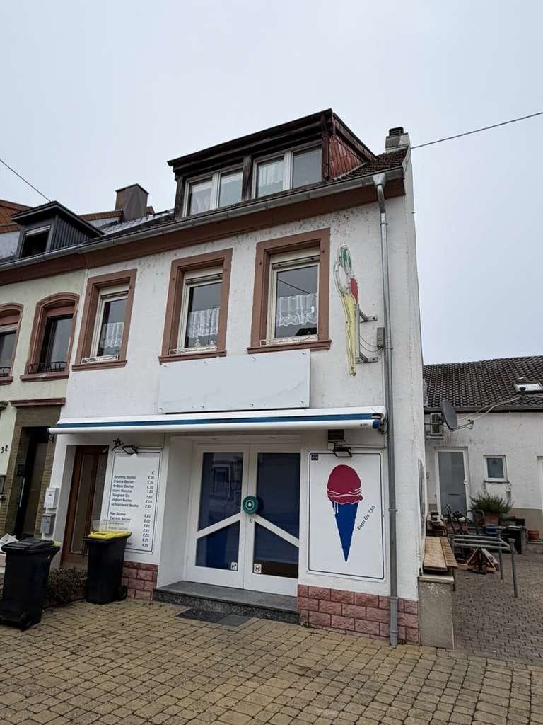 Immobilie in Kleinblittersdorf - Einfamilienhaus mit Gewerbe - Bild 0