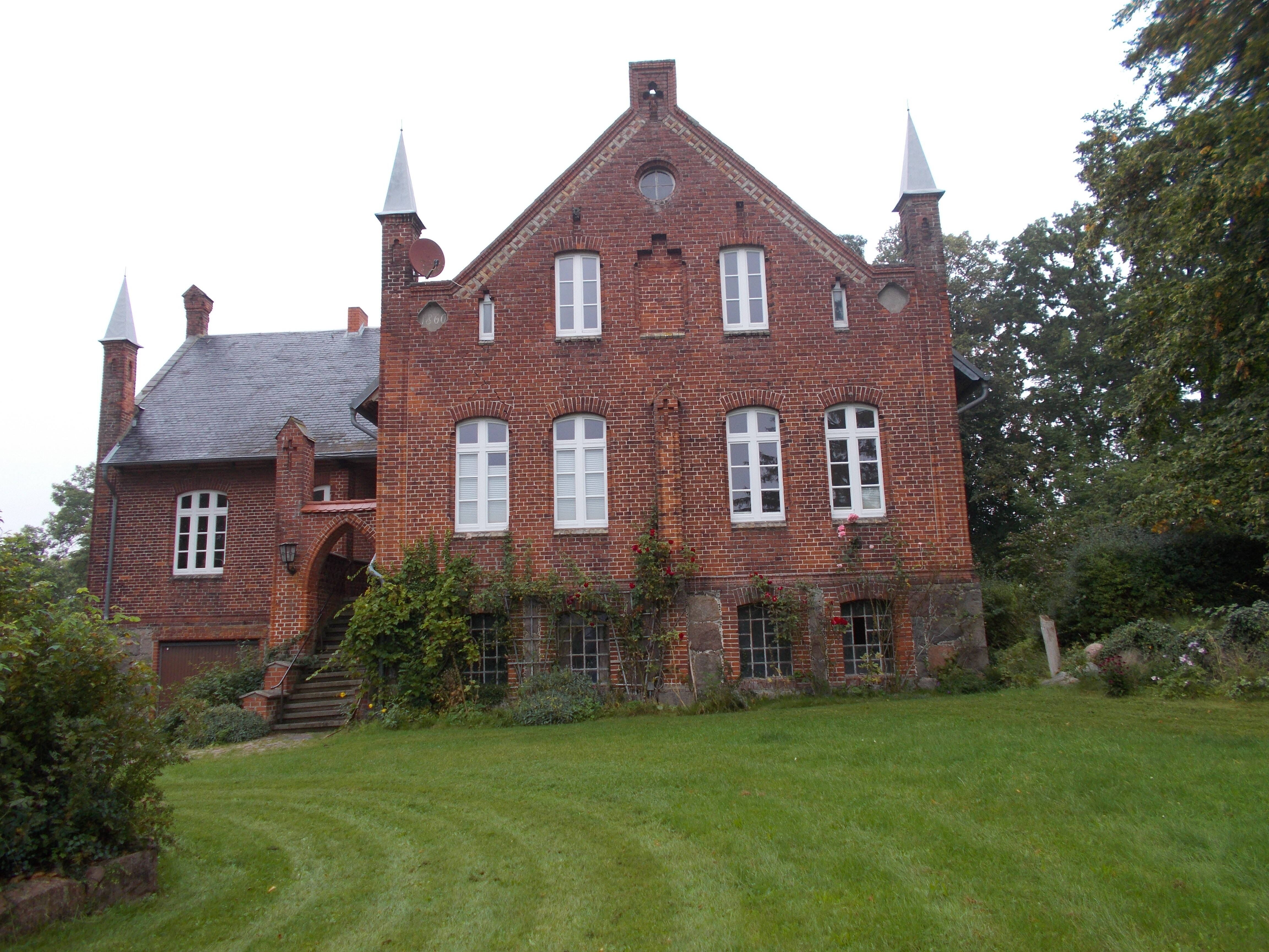Immobilie in Kalkhorst - Historisches Pfarrhaus 4 km von der Ostsee im Erbbaurecht zu vergeben - Bild 0