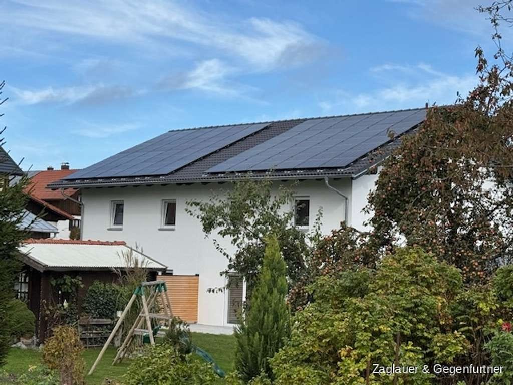 Immobilie in Schöfweg - Dörflich - natürlich - Neubau - Doppelhaushälfte - Kfw 55 Energiesparhaus mit Doppelgarage in Schöfw - Bild 2