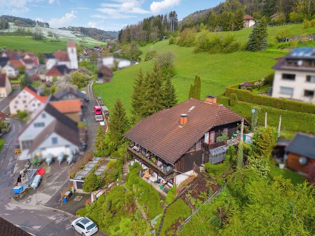 Immobilie in Stühlingen - Einfamilienhaus mit Einliegerwohnung in Stühlingen-Lausheim - Bild 3