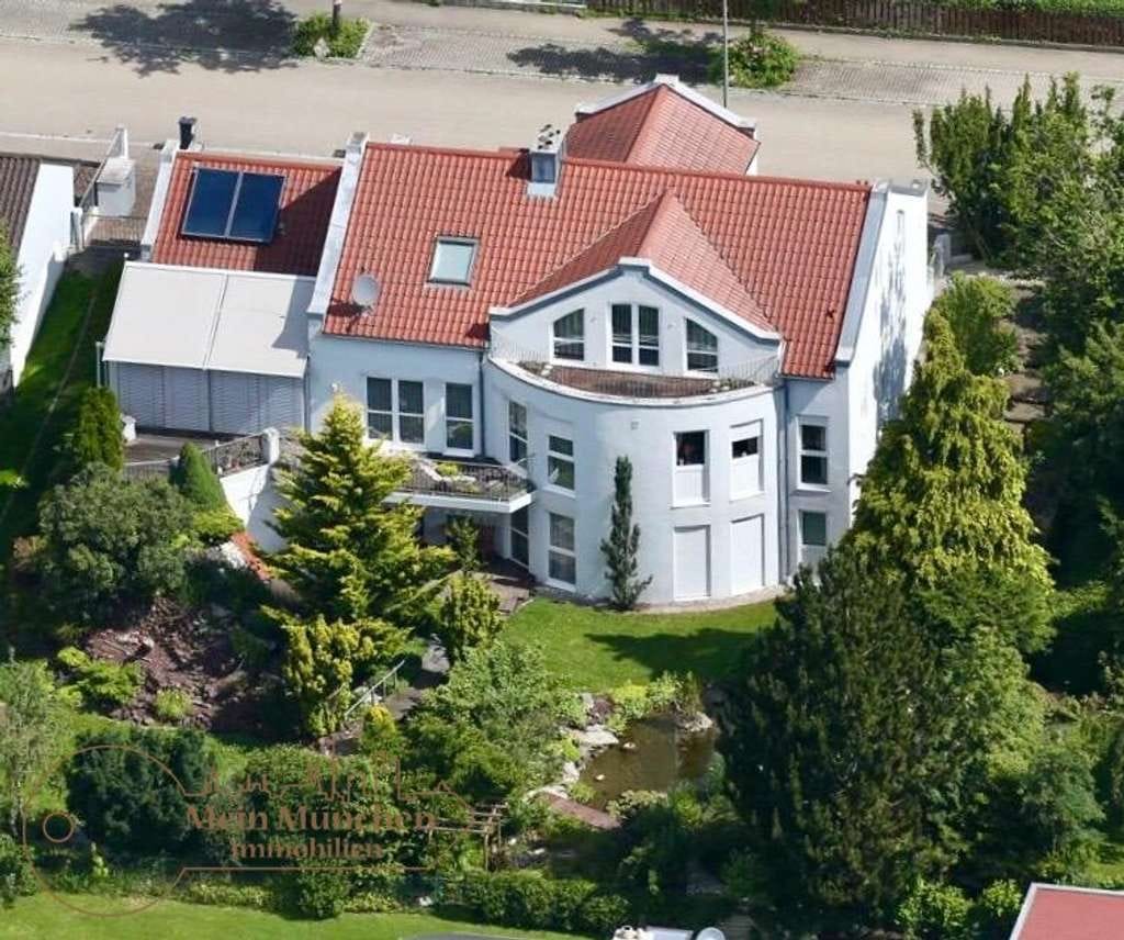 Immobilie in Günzburg - *Käuferprovisionsfrei*: Exklusive Villa mit separater Einliegerwohnung - Bild 0