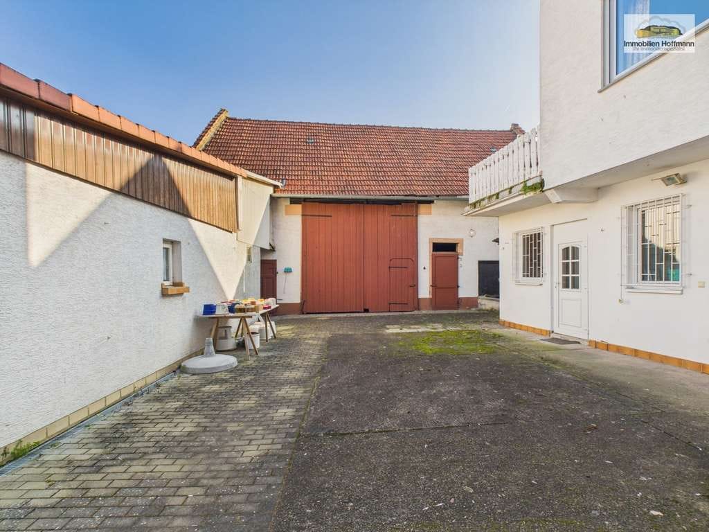 Immobilie in Niederdorfelden - Ein- bis Zweifamilienhaus mit Scheune & Bauplatz – großes Grundstück & Potenzial - Bild 3
