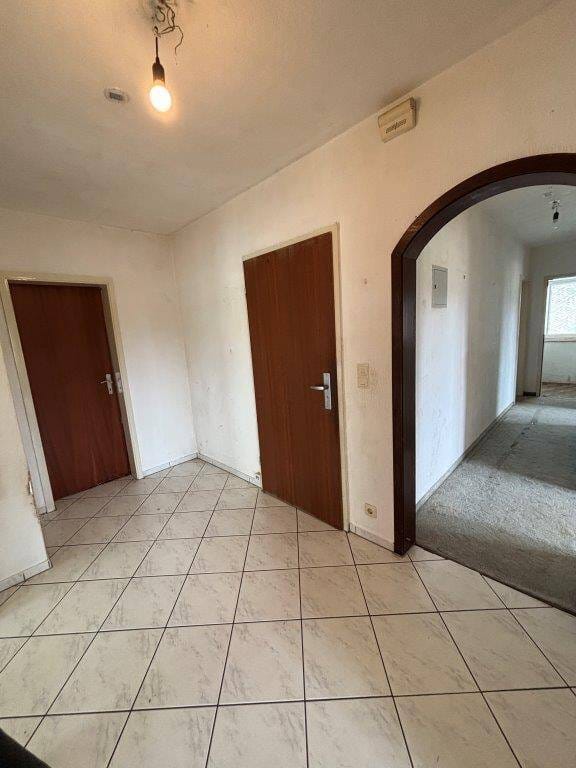 Immobilie in Unterkirnach - BW 2726: 3,5 Zi.- Eigentumswohnung und  2-Zi.-Einliegerwohnung unter einem Dach in Unterkirnach - Bild 1