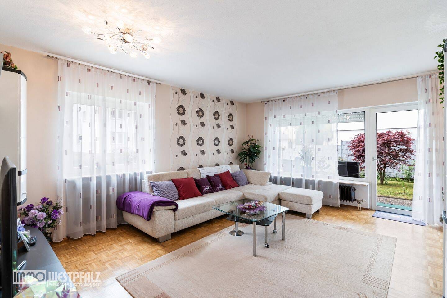 Immobilie in Dahn - Ruhig gelegene helle 3-ZKB-EG-Wohnung mit Garten & Garage in Dahn - Bild 1