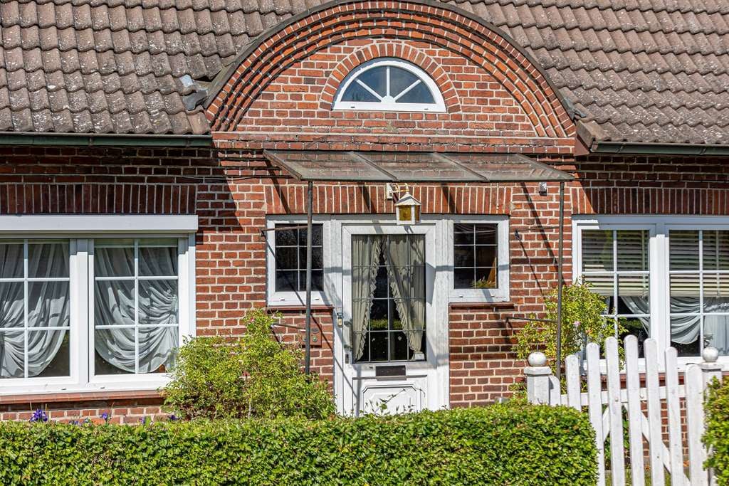 Immobilie in Kappeln - Schlei 150m- Stilvolle Ziegelarchitektur- großes Nebengebäude - Bild 2