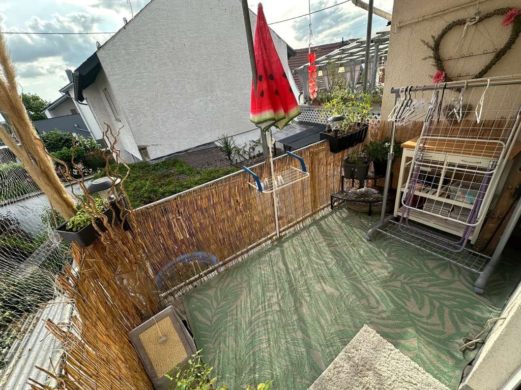 Immobilie in Gensingen - Zwei Wohneinheiten, große Terrasse & Garagen– gepflegtes Mehrfamilienhaus - Bild 2