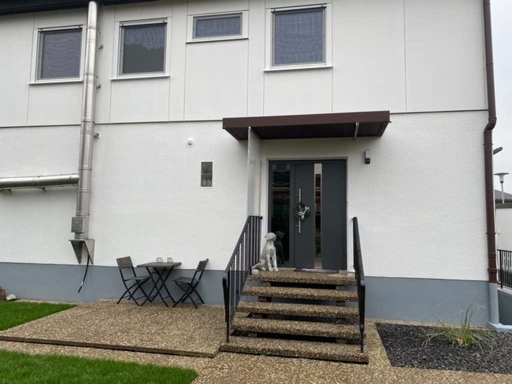 Immobilie in Einhausen - Freistehendes Einfamilienhaus 4,5-Zimmer in Einhausen - Bild 0
