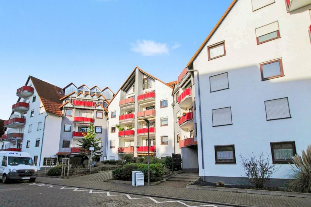 Immobilie in Bobenheim-Roxheim - Gut geschnittene 2 Zimmerwohnung in Bob-Rox mit Stellplatz und Balkon - Bild 1