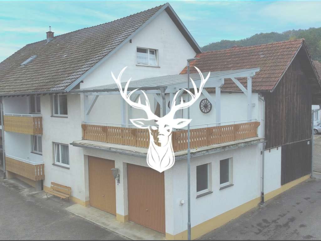 Immobilie in Hohentengen am Hochrhein - Vielseitige Doppelhaushälfte in ruhiger Lage von Lienheim zu verkaufen - Bild 0