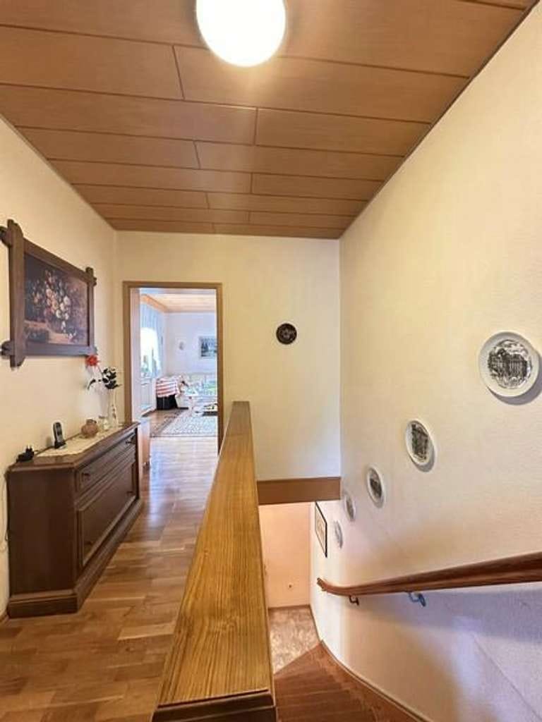 Immobilie in Röthenbach an der Pegnitz - Preiswerte Doppelhaushälfte mit Anbau und Garten – bereit für neue Ideen in Röthenbach a.d.Pegnitz - Bild 4