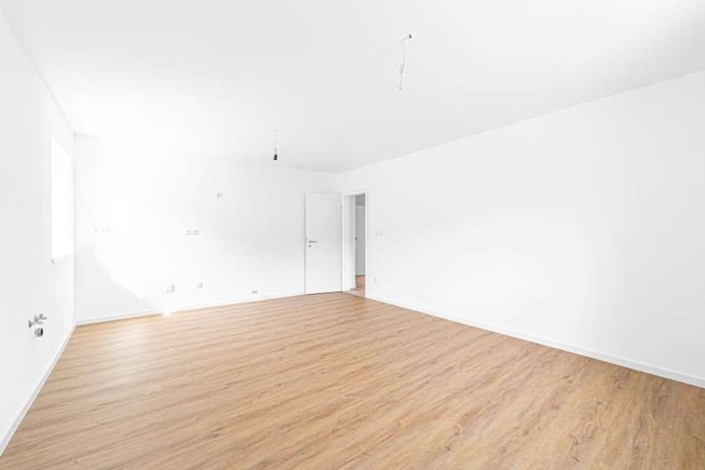 Immobilie in Peißenberg - TOP! 2 Zimmer Wohnung im 1.Obergeschoss eines kernsanierten Wohn- und Geschäftshaus in Peißenberg  - Bild 2