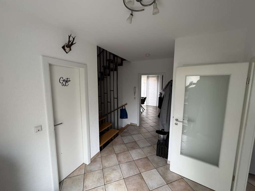 Immobilie in Eltville am Rhein - 4-Zimmer Eigentumswohnung (Haus-im-Haus) mit Garten und Ausbaupotenzial in 65434 Eltville am Rhein - Bild 1