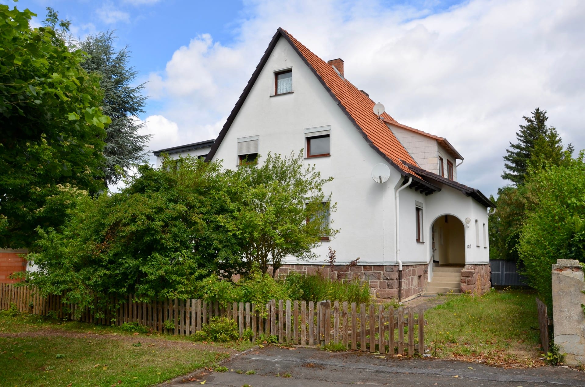 Immobilie in Fritzlar - Zweifamilienhaus mit Potenzial – bis zu 4 Wohneinheiten möglich. KEINE KÄUFERPROVISION! - Bild 0