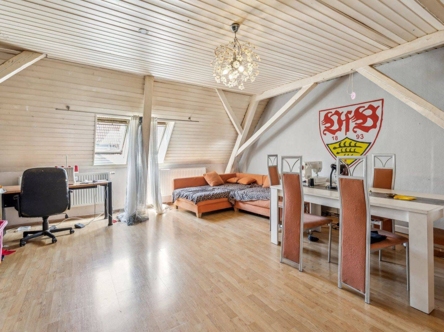 Immobilie in Meßkirch - Viel Platz zum Leben und Entfalten: Einfamilienhaus im Herzen von Meßkirch - Bild 2