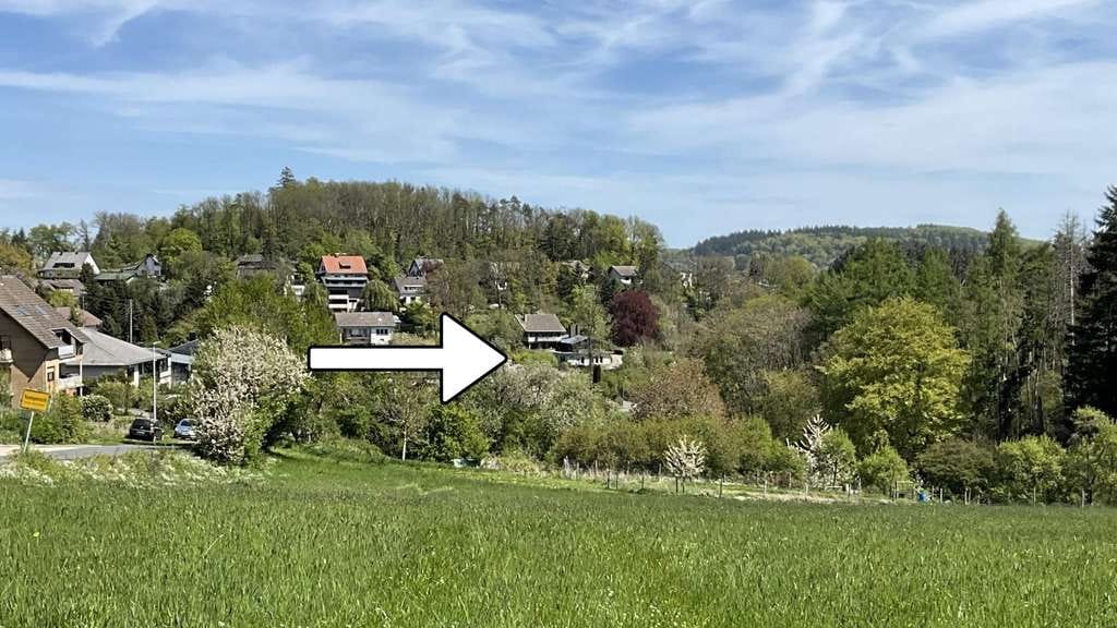 Immobilie in Kempenich - Wohnanwesen mit großem Areal verkehrsgünstig zw. BAB A61 und Nürburgring. - Bild 3
