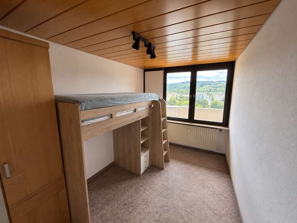 Immobilie in Winnenden - "Wohnen mit Aussicht – großzügige 4,5-Zimmer-Wohnung mit zwei Balkonen in Winnenden" - Bild 3