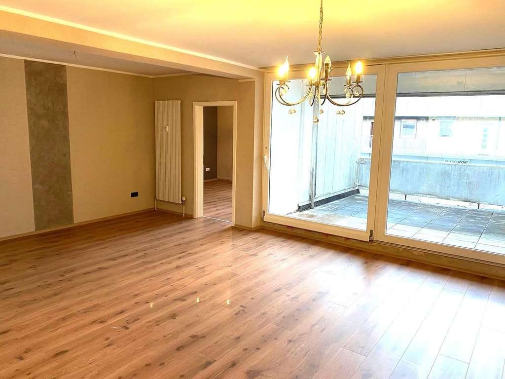 Immobilie in Oerlinghausen - Schicke 3-Zimmer Wohnung mit Balkon im südlichen Teil der Bergstadt Oerlinghausen - Bild 2