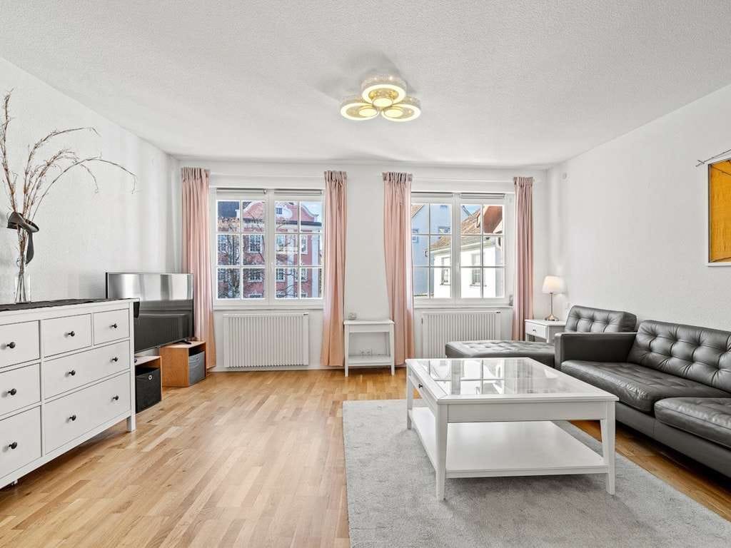 Immobilie in Meersburg - Im Herzen der Altstadt
Kernsanierte 3-Zimmer-Wohnung - Bild 4