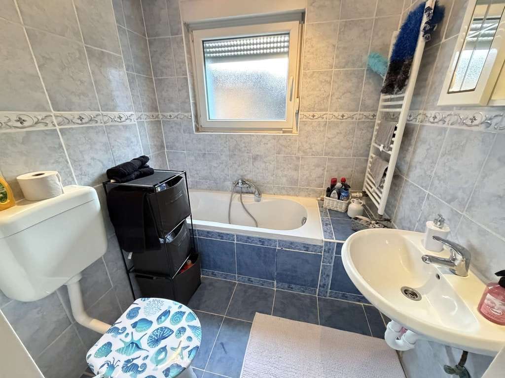 Immobilie in Bischofsheim - Platz für alle! Freistehendes Einfamilienhaus in zentraler Lage von Bischofsheim - Bild 4