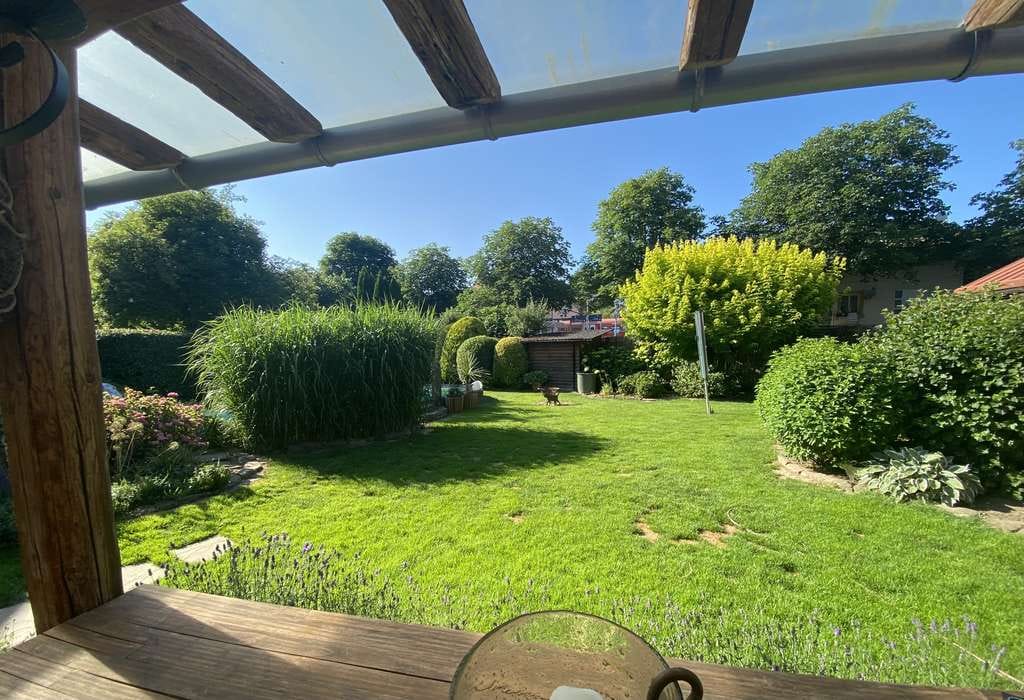 Immobilie in Elztal - Für Liebhaber- kein Haus von der Stange mit Garten, Sauna,Pool & separates Büro - Bild 3