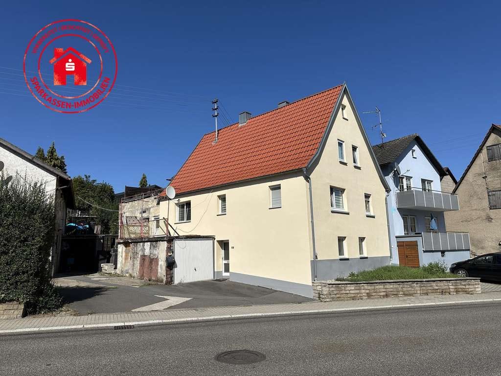 Immobilie in Lauda-Königshofen - 2 Wohnhäuser mit Nebengebäude in zentraler Lage von Unterbalbach - Bild 0