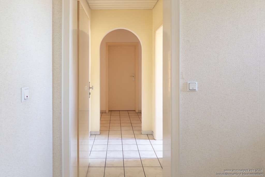 Immobilie in Bielefeld - Sonnige Zweizimmerwohnung mit Balkon im grünen Stieghorst - Bild 3