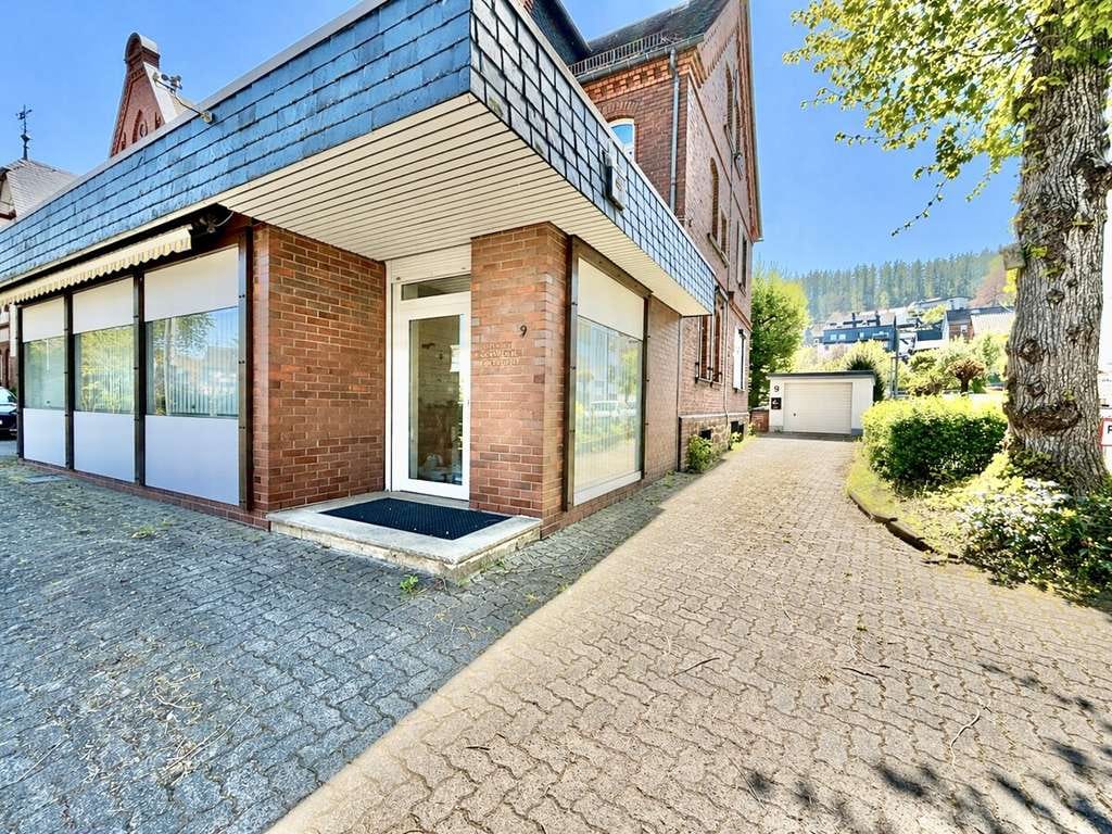 Immobilie in Daaden - **Wohn- und Geschäftshaus mit Garten und Garage im Herzen der Stadt Daaden** - Bild 4