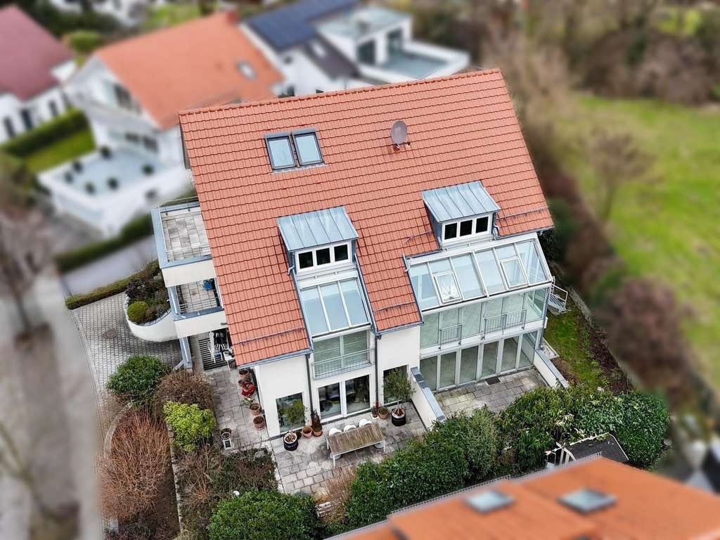 Immobilie in Hirschberg an der Bergstraße - Großzügiges Mehrgenerationenhaus oder Investment in Bestlage von Hirschberg-Leutershausen  - Bild 1