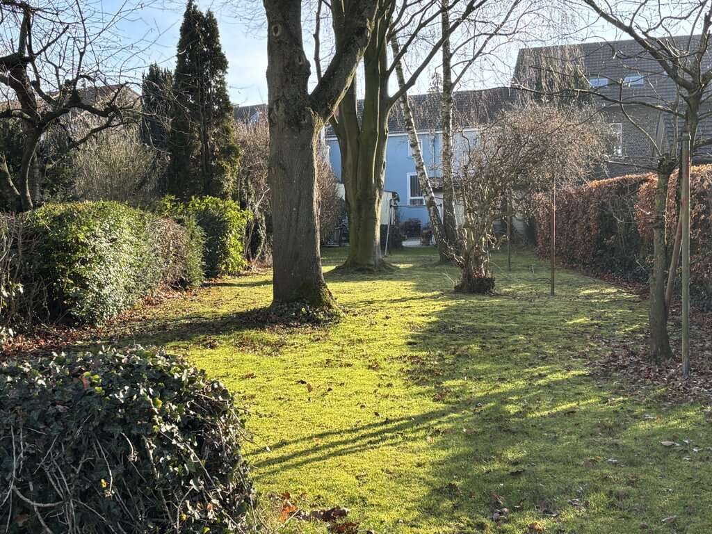 Immobilie in Würselen - Broichweiden!
Bezugsfreies 2-Familienhaus mit Garage und traumhaftem Garten - Bild 2