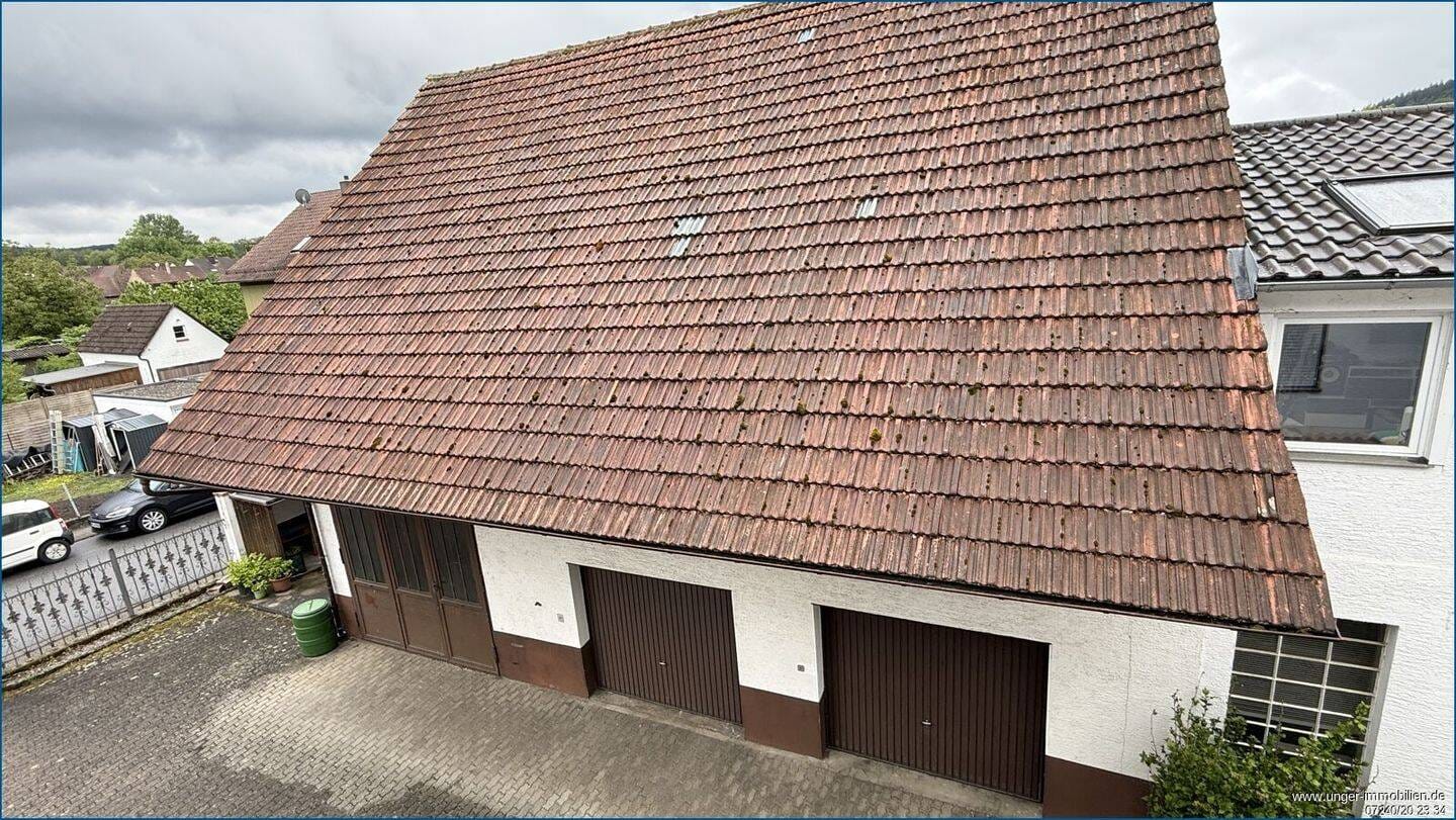 Immobilie in Remchingen - 2-Familienhaus mit 3 Garagen, Scheune und großem Hof! sehr gepflegt **provisionsfrei** - Bild 4