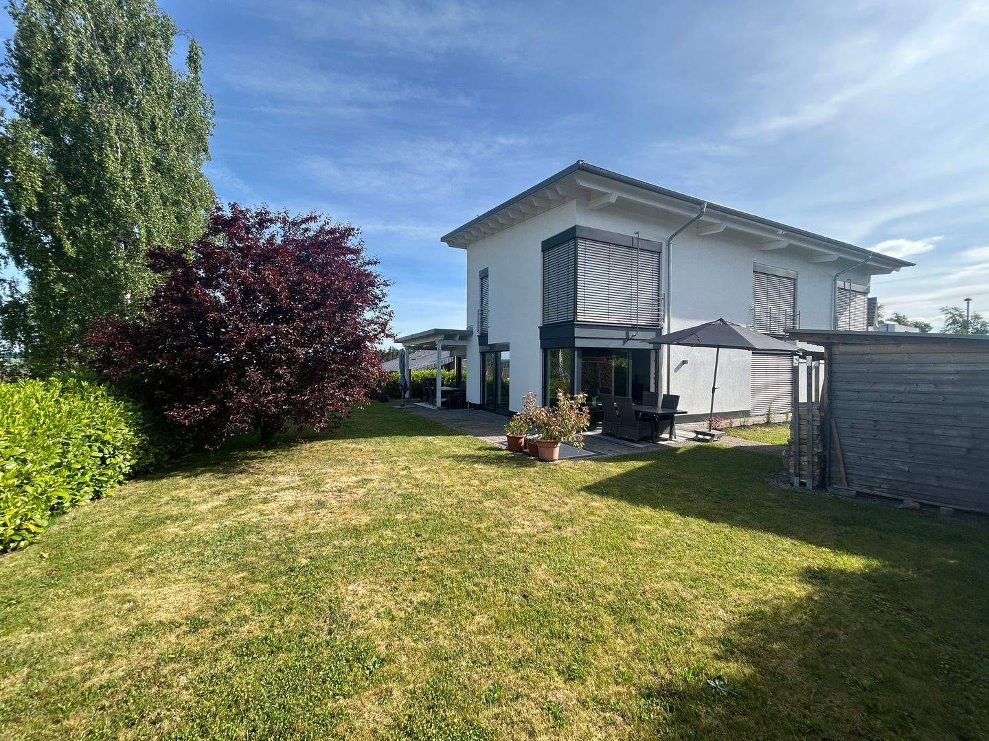 Immobilie in Brigachtal - Einfamilienhaus mit Büro/Einliegerwohnung von privat zu verkaufen - Bild 1