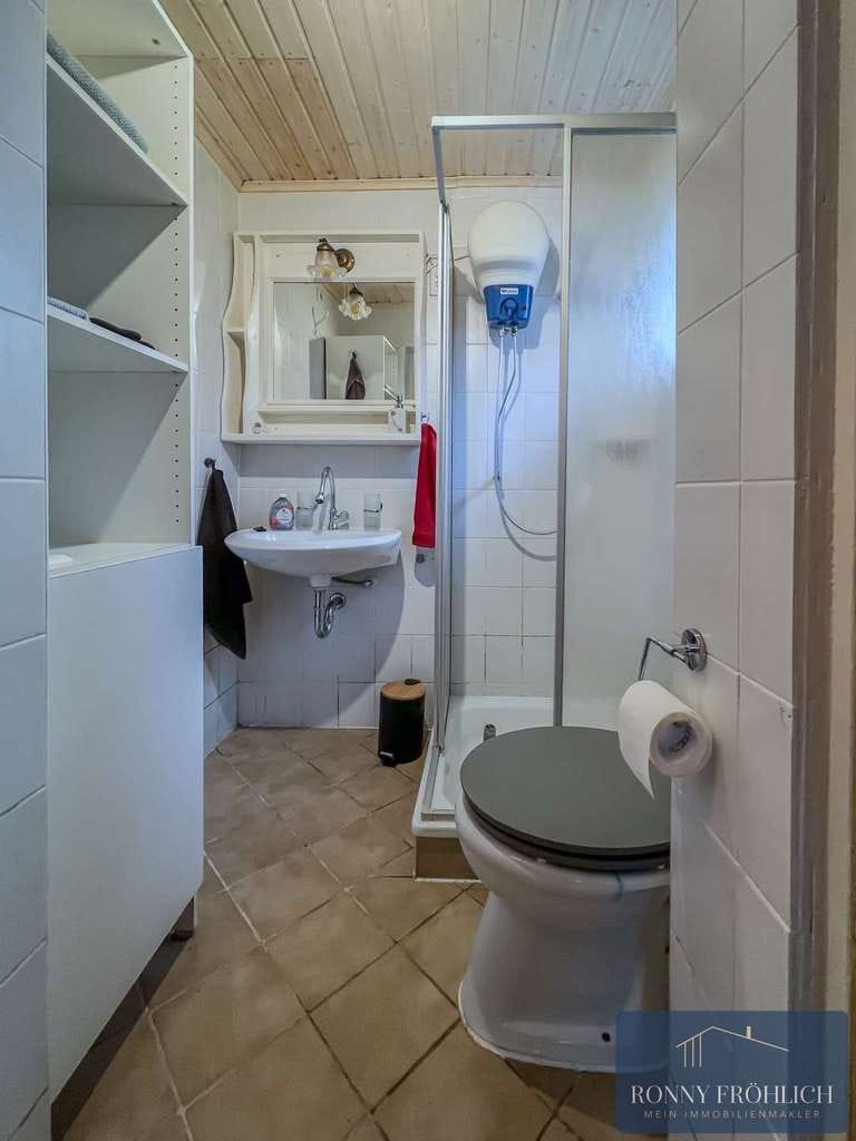 Immobilie in Burkhardtsdorf - ganzjährig nutzbar Wochenendhaus Burkhardtsdorf Gartenbungalow mit Möbeln & Technik Pachtgrundstück - Bild 1