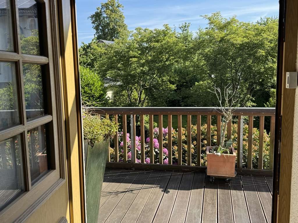 Immobilie in Offenberg - Zentrales Einfamilienhaus mit viel Platz und Gartenparadies - Bild 2