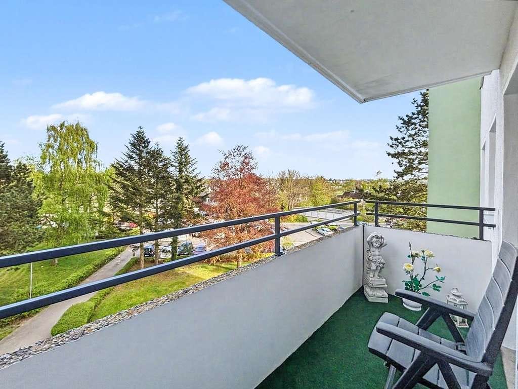 Immobilie in Schwentinental - Helle 2-Zimmer-Wohnung mit Balkon im Herzen Raisdorfs - Bild 0