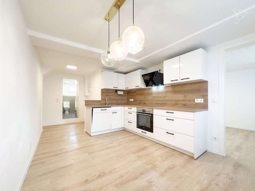 Immobilie in Dornburg - IDEAL FÜR FAMILIE & GENERATIONEN 🏡🔑 Gepflegtes Reiheneckhaus mit Einliegerwohnung in Dornburg! - Bild 2