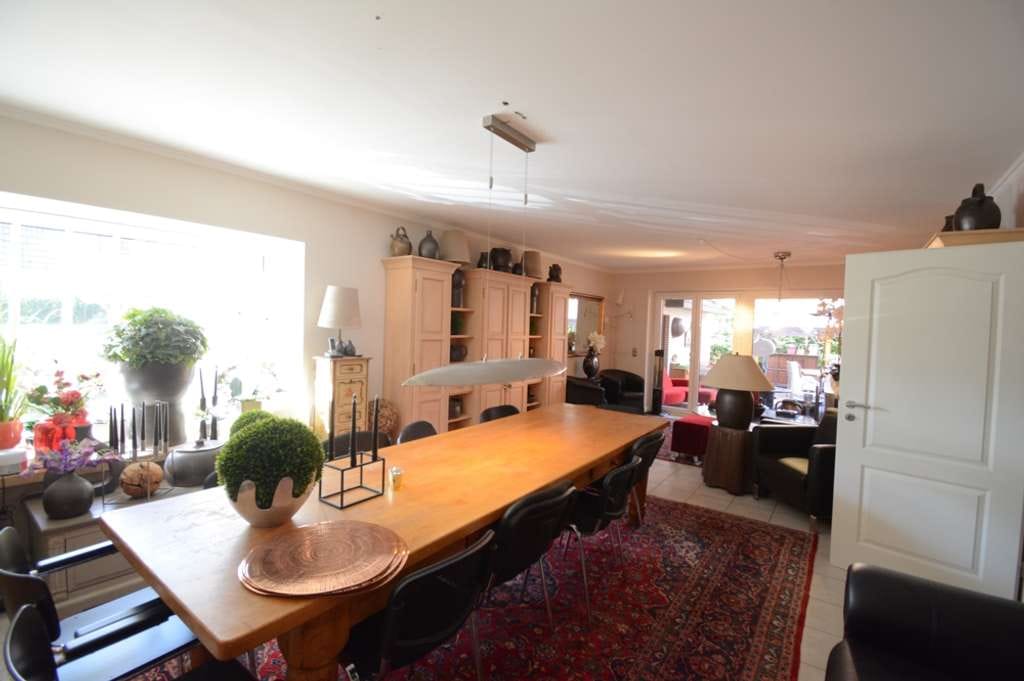 Immobilie in Schalkholz - Großes Einfamilienhaus am Rande der Natur - Bild 2
