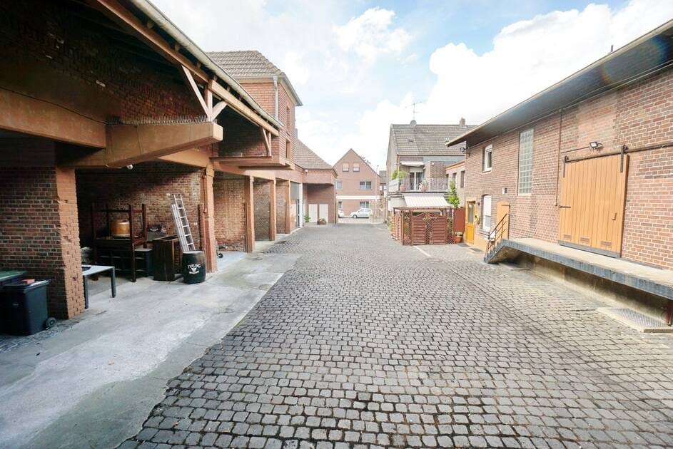 Immobilie in Kerken - Aldekerk: Historisches Reihenendhaus mit Lagerhallen u. Büros - Bild 3