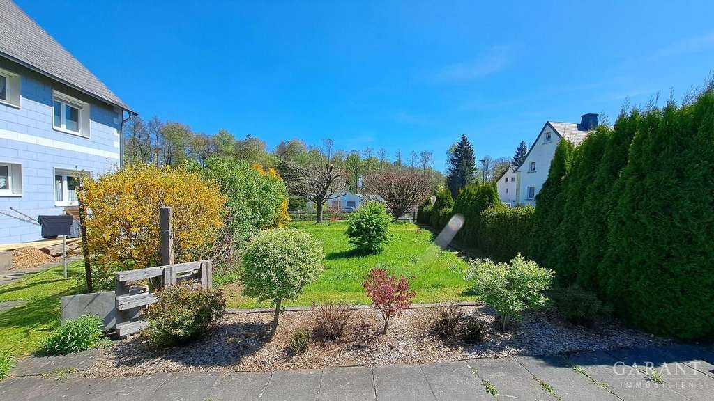 Immobilie in Konradsreuth - Vielseitiges Zweifamilienhaus mit großem Grundstück in ruhiger Lage von Konradsreuth - Bild 4