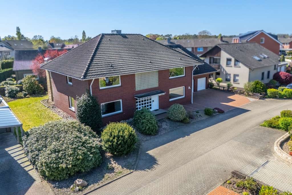 Immobilie in Bramsche - Zweifamilienhaus in Bramsche mit flexiblem Nutzungspotenzial - Bild 0