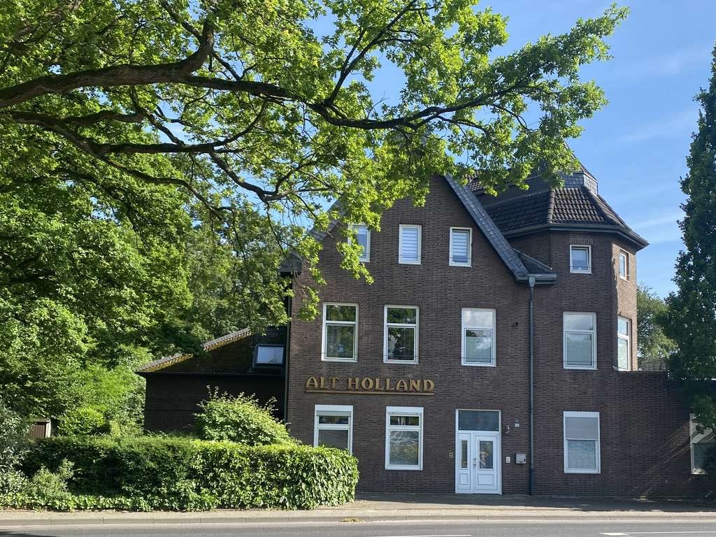 Immobilie in Wassenberg - Charmante Altbauwohnung mit 50 m² Sonnenterrasse und Garage - Bild 0