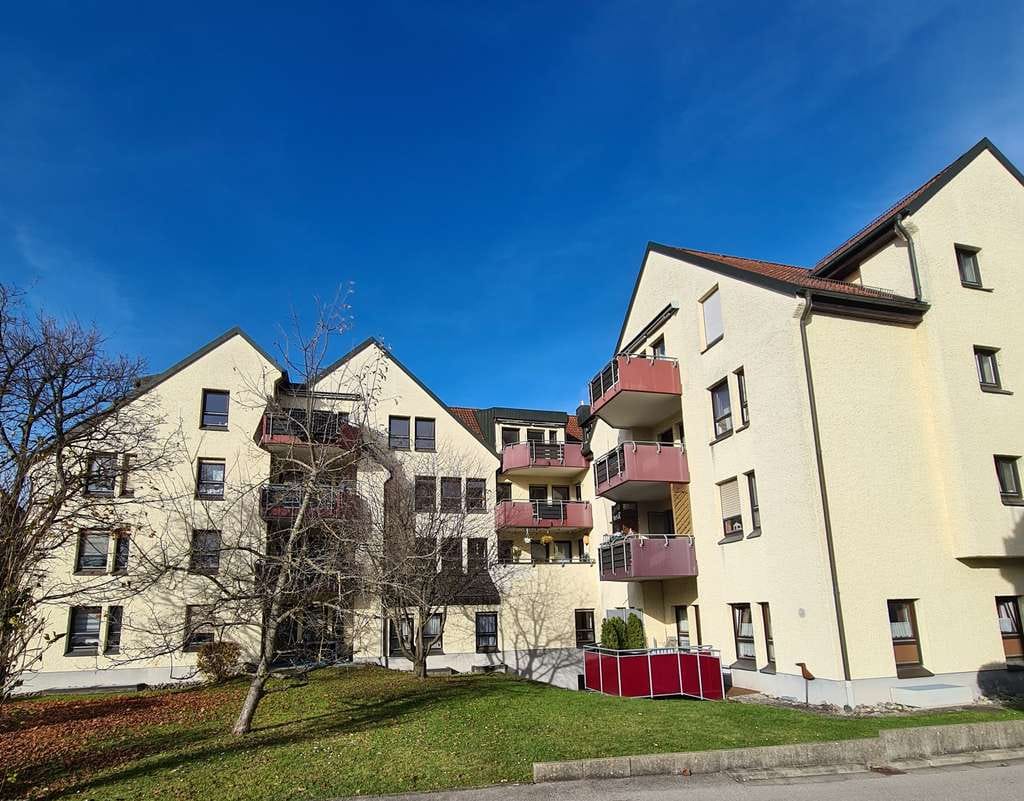 Immobilie in Krumbach (Schwaben) - 3-Zimmer-Wohnung im Zentrum – Einzug sofort! - Bild 1