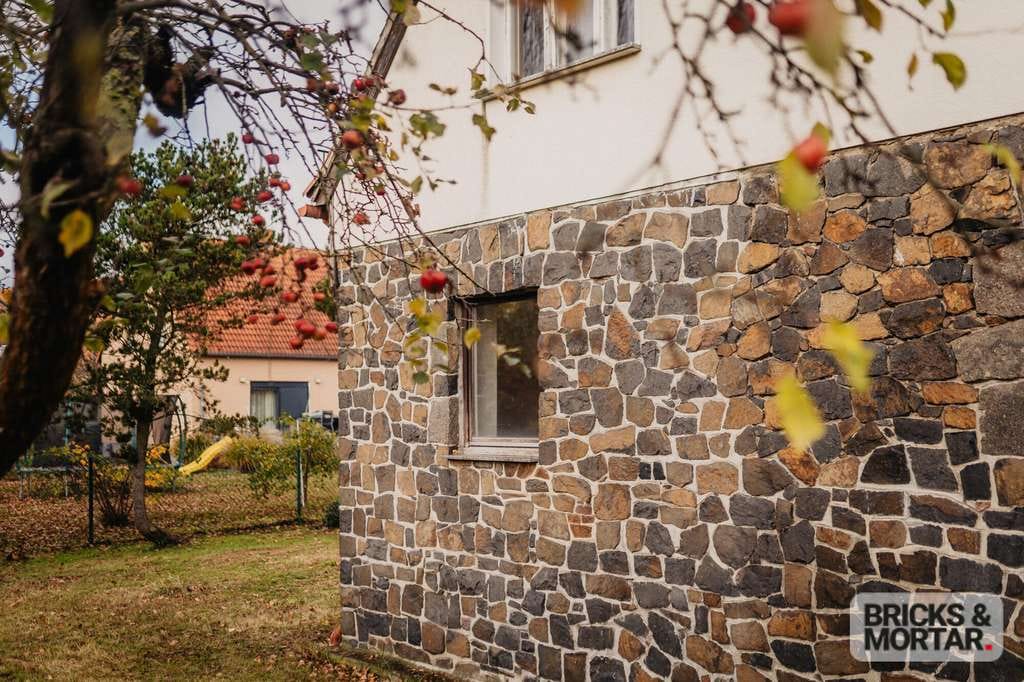 Immobilie in Belgershain - Großzügiges Familienhaus mit Garten, Balkon und zwei Wohneinheiten - Bild 4