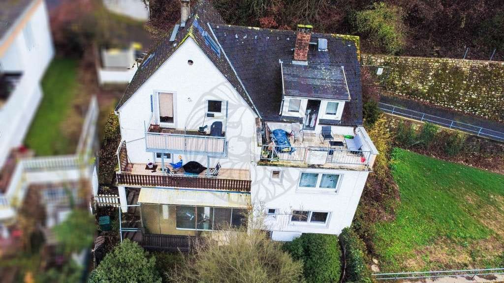 Immobilie in Rüdesheim am Rhein - Traumhafter Blick! Zwei Häuser zum Preis von einem in bester Lage von Rüdesheim-Assmannshausen! - Bild 1